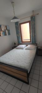 2 appartements mitoyens avec climatisation, piscine et parking - Plages et Port à 100m