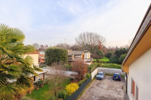 Airport 5 min - Apartment with Parking