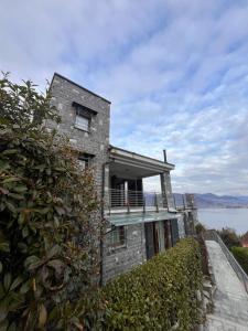 Refugio Azul Baveno, pool and private parking