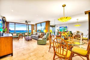 Mahana Whale Watching KBM Resorts Panoramic Sunsets 3 Units 5 Bedrooms ML-3482