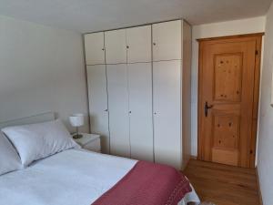 Chalet Type Apartment with garden