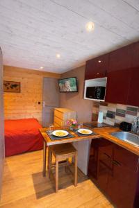 Studio indépendant avec terrasse privée, entrée autonome