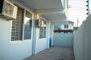 Quiet modern studio in city center