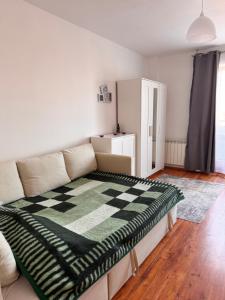 Wola Oasis - Cosy Apartment Near Metro Station