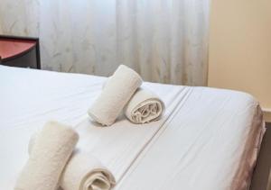 Palm Promenade Retreat by PS