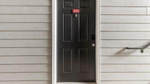 Landing Modern 1BD Clubhouse Pool