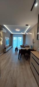 Apartament NOHO - w samym centrum Katowic, klasa PREMIUM, siłownia, sauna, sala kinowa,garaż