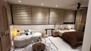 Nox Reserve Maison Privee Luxury Studio Sec 42