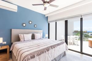 Beautiful 1BR PH in midtown Playa del Carmen