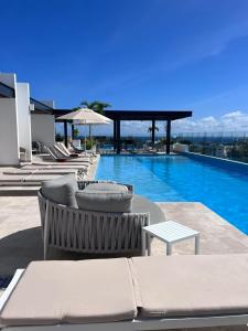 Luxury 1BR in Serenada Building