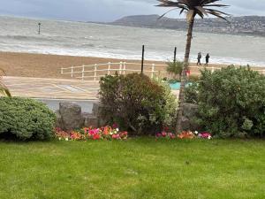 Seaside Escape Rhos on Sea Beach Front