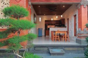 Bonato Home Campound