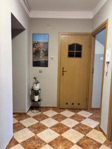 Apartament 18