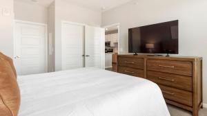 Landing Stylish 1BD Gym Pool