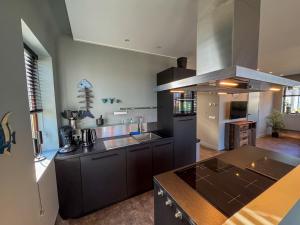 Bad Hoophuizen Chalet Deluxe mit Zaun Nr Zuiderzee 66