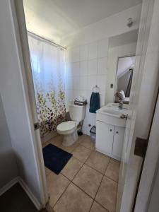 HABITACION Matrimonial con baño privado en MACHALI