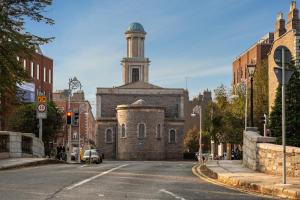 2 Bedroom Maisonette Townhouse, Merrion Square