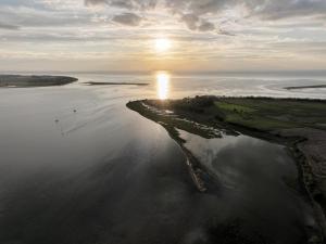 Reetmeer Apartments Spa & Reetdach am Salzhaff