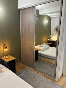 Cozy 50 m2 - Balcony & Air Conditioning! Heart of Old Nice