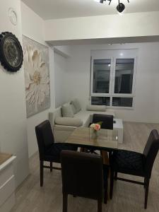 E&M Apartman
