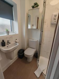 Prince George House - Spacious 2 Bed Home from Home near Hospital in Derby