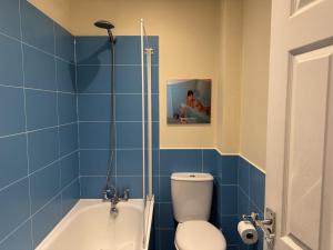 Light and Cosy 3 Bed Peckham Duplex & Office