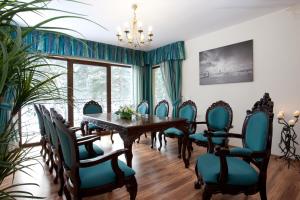 Palace Luxury Rooms