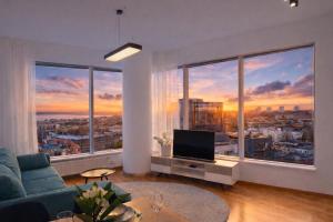 Panoramic Sea View - 12th floor