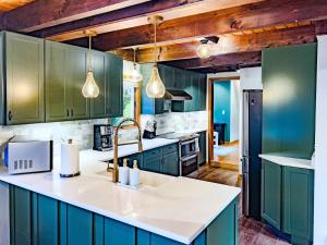 Private, Family-Friendly Home Near Candlewood Lake