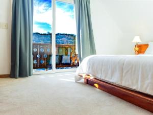 Private, Family-Friendly Home Near Candlewood Lake