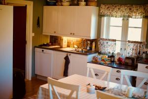 Forhamna - The farmhouse by the sea