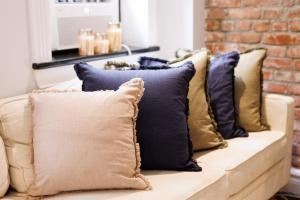 Urban Oasis 1BR East Village Hideaway with Patio!