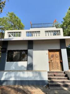 White House-Bhadane-Saralgaon-Murbad