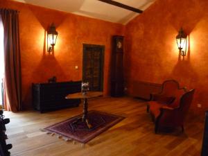 B&B / Chambres d'hotes Mas du Puits d'Amour : photos des chambres