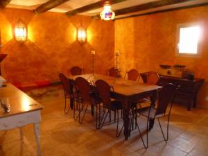 B&B / Chambres d'hotes Mas du Puits d'Amour : photos des chambres