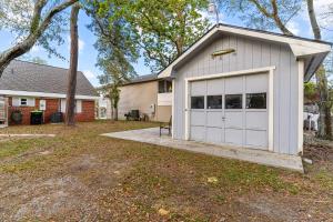 Pool, Blocks away from Beach, Dog friendly