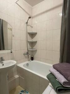 Воскресенская 1 Центр 2 кв Набережная