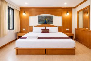 Tiger Complex Suites