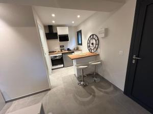 Studio neuf au calme proche Grenoble