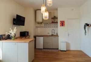 Mor Kousket - Studio Quimper Centre, Parking Privé