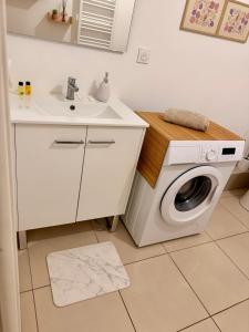 Cosy T2 neuf avec balcon Tram L5 au pied de la résidence Centre & plages