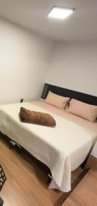 4 Studio novo no centro com ar condicionado e tv UFLA, UNILAVRAS restaurantes padaria