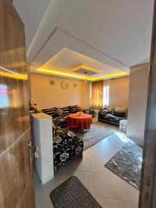 Ocean View 2BR Steps to Anza Beach