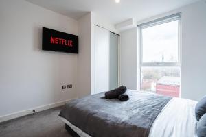 Elegant Modern One Bed Flat With Juliet Balcony