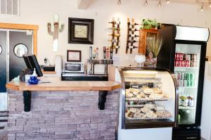 Bentonite Hills 2 Queen Beds