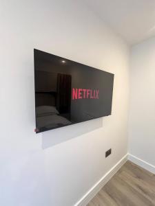 Contemporary Village Hideaway