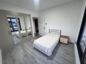 3 bedroom apartment in Lefkosa, dm gamzecelik6-instagr for availability