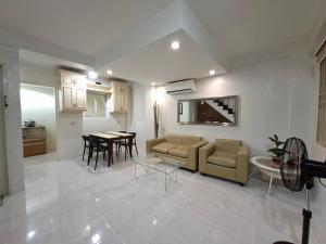 Abode86-PGT Townhouse2