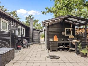 6 person holiday home in Løgstør