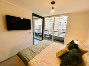 Modern 1BR Apartment Near Santa Lucía Metro, 10 Min to Lastarria